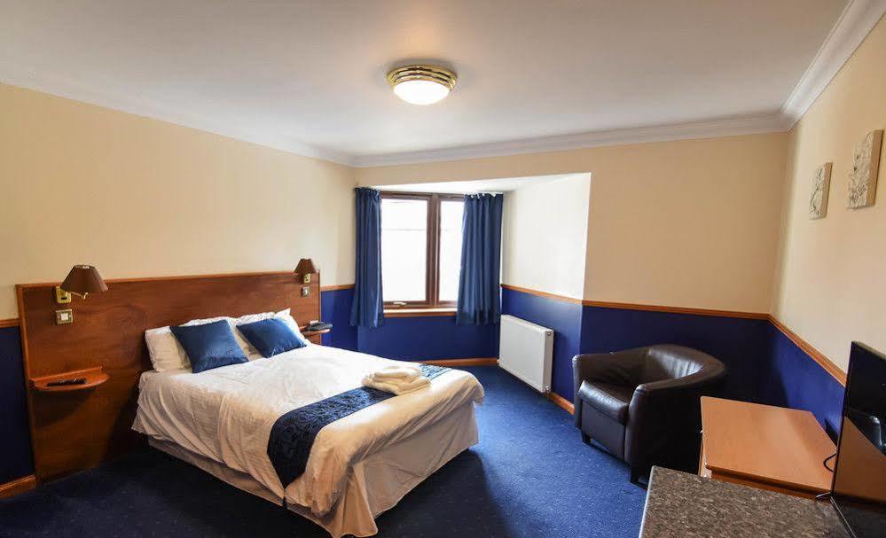 Findlay'S Hotel Fraserburgh Exterior photo